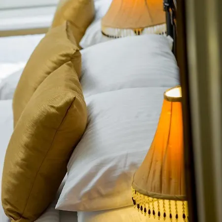 Bed & Breakfast Brookfield 4*